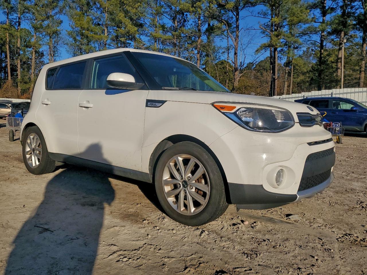 2018 KIA SOUL + photo 4