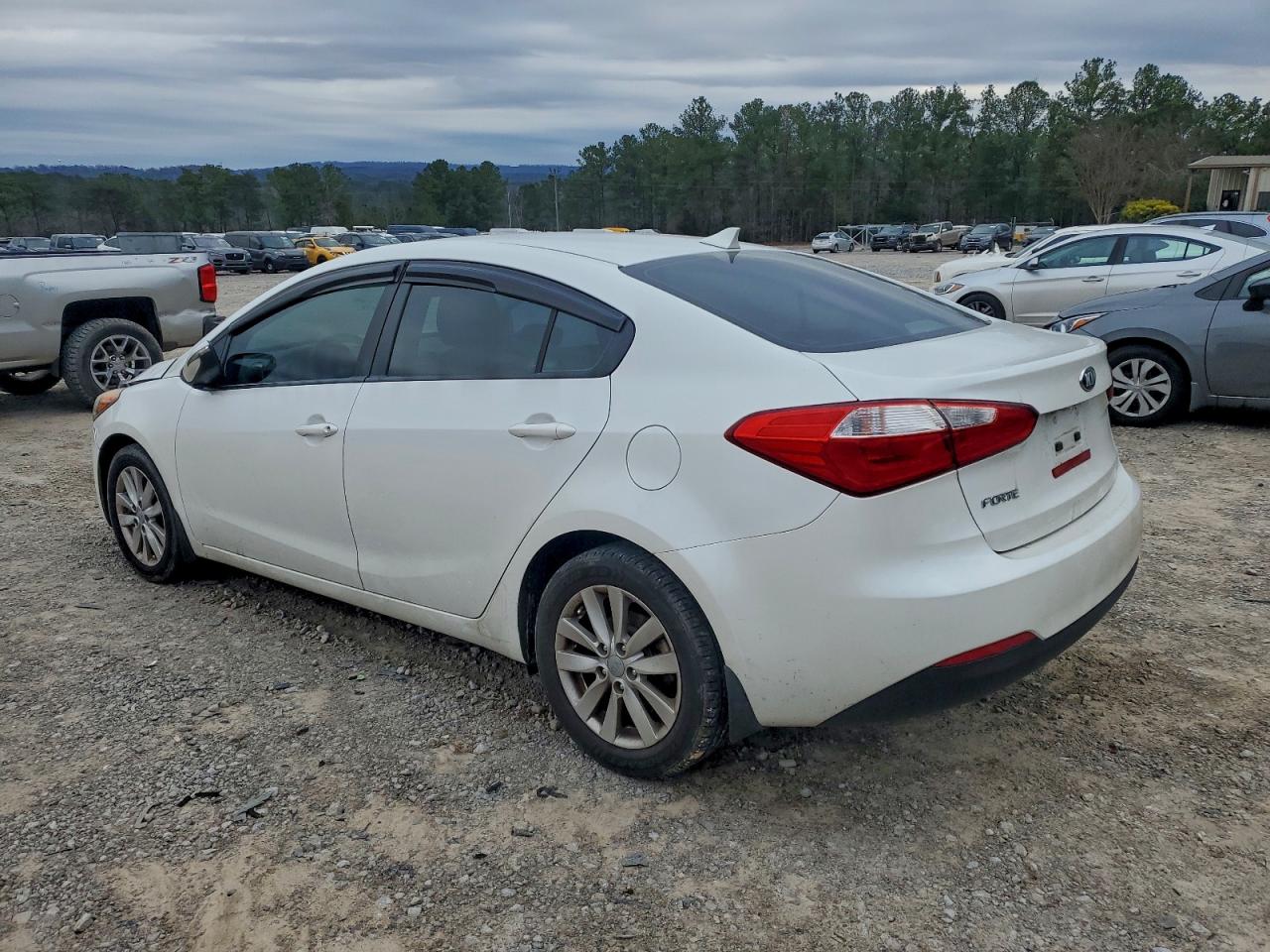 2014 KIA FORTE LX photo 2