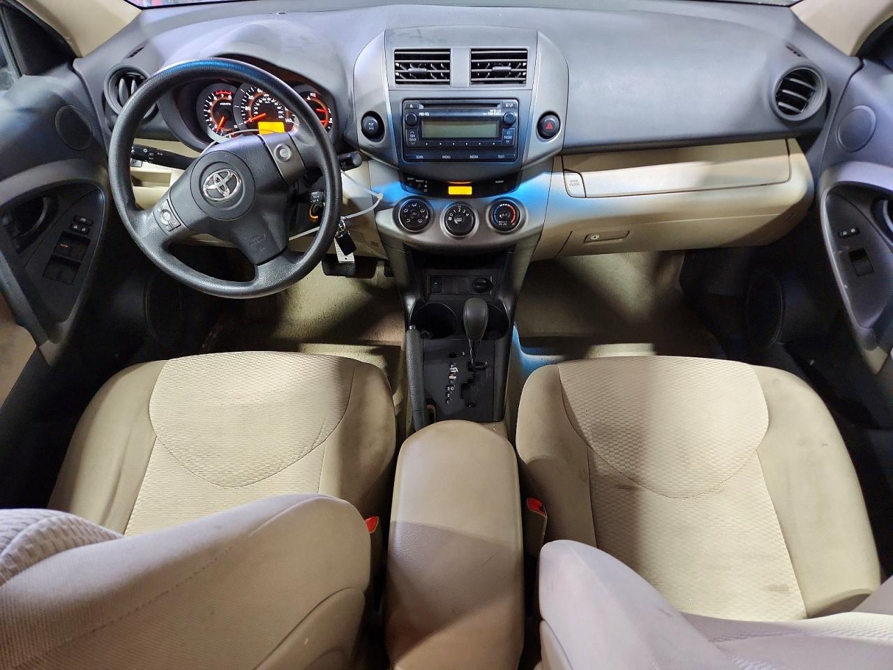 2012 TOYOTA RAV4 photo 8