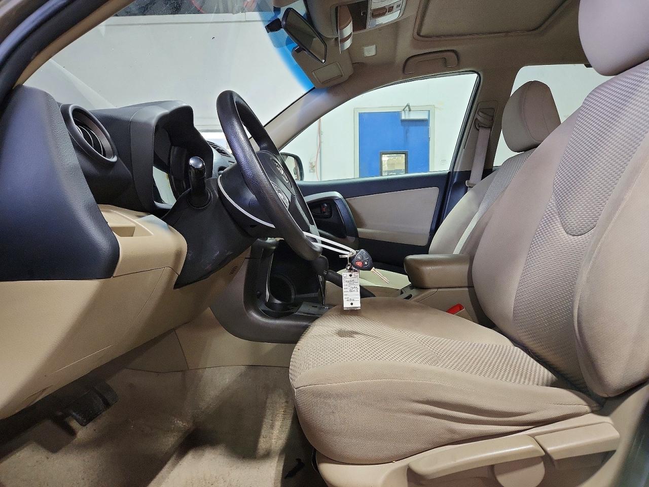 2012 TOYOTA RAV4 photo 7