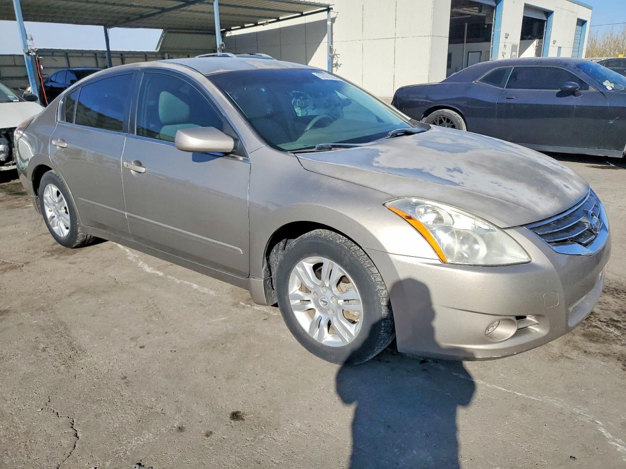 2011 NISSAN ALTIMA BASE photo 4