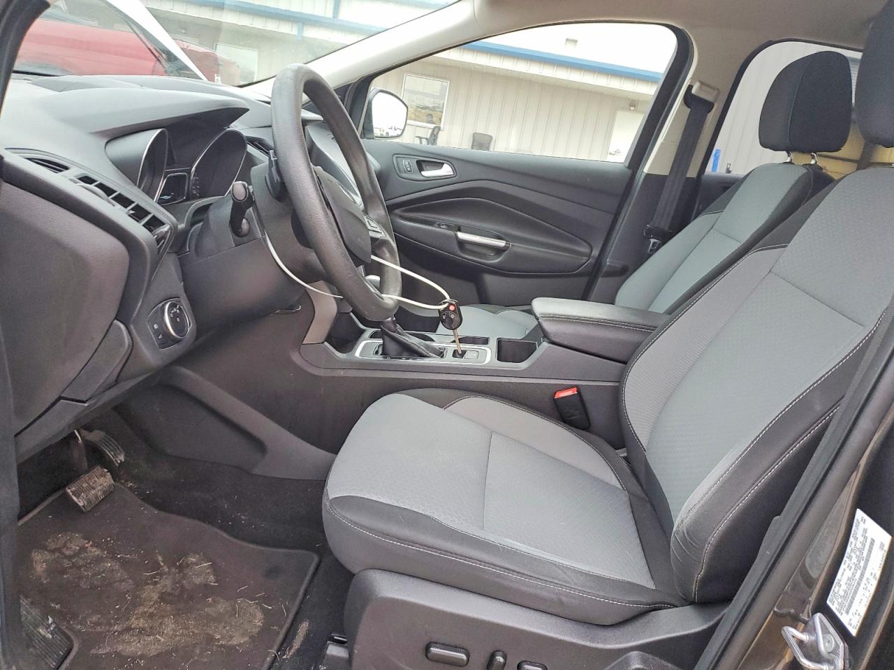 2017 FORD ESCAPE SE photo 7