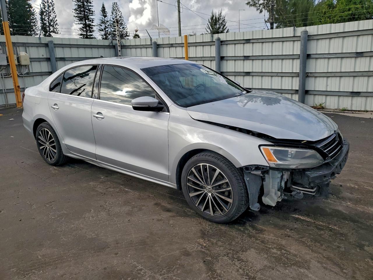 2016 VOLKSWAGEN JETTA SE photo 7