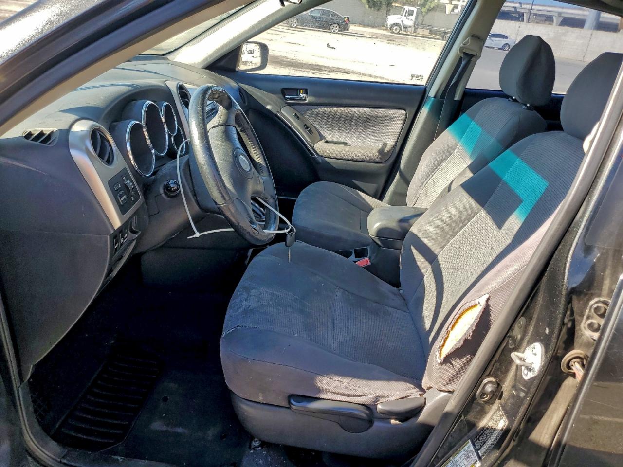 2005 TOYOTA COROLLA MATRIX XR photo 7