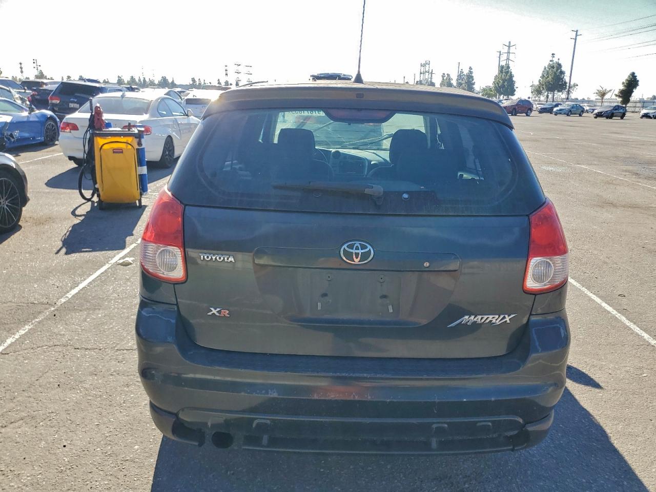 2005 TOYOTA COROLLA MATRIX XR photo 6