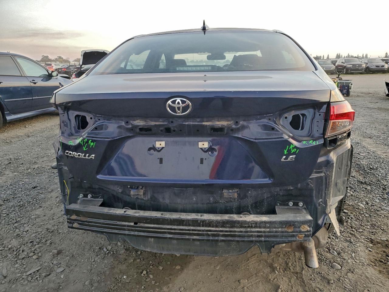 2022 TOYOTA COROLLA LE photo 6