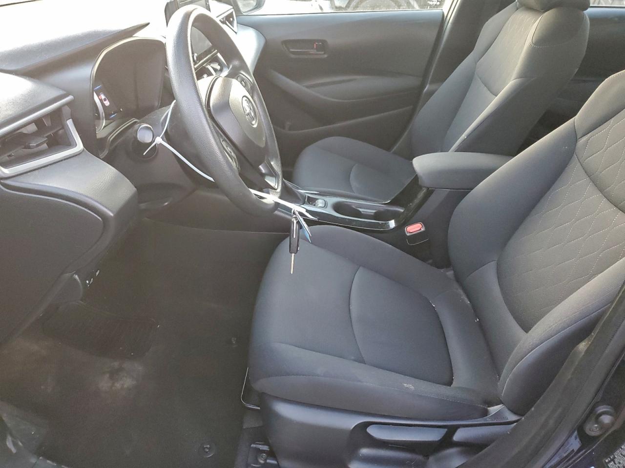2022 TOYOTA COROLLA LE photo 7