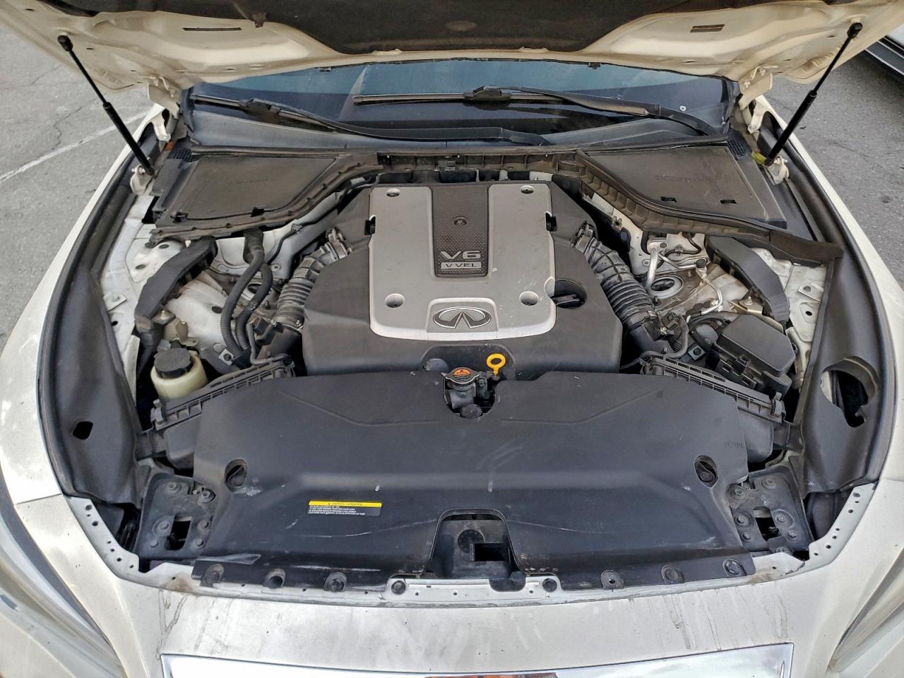 2015 INFINITI Q50 BASE photo 11