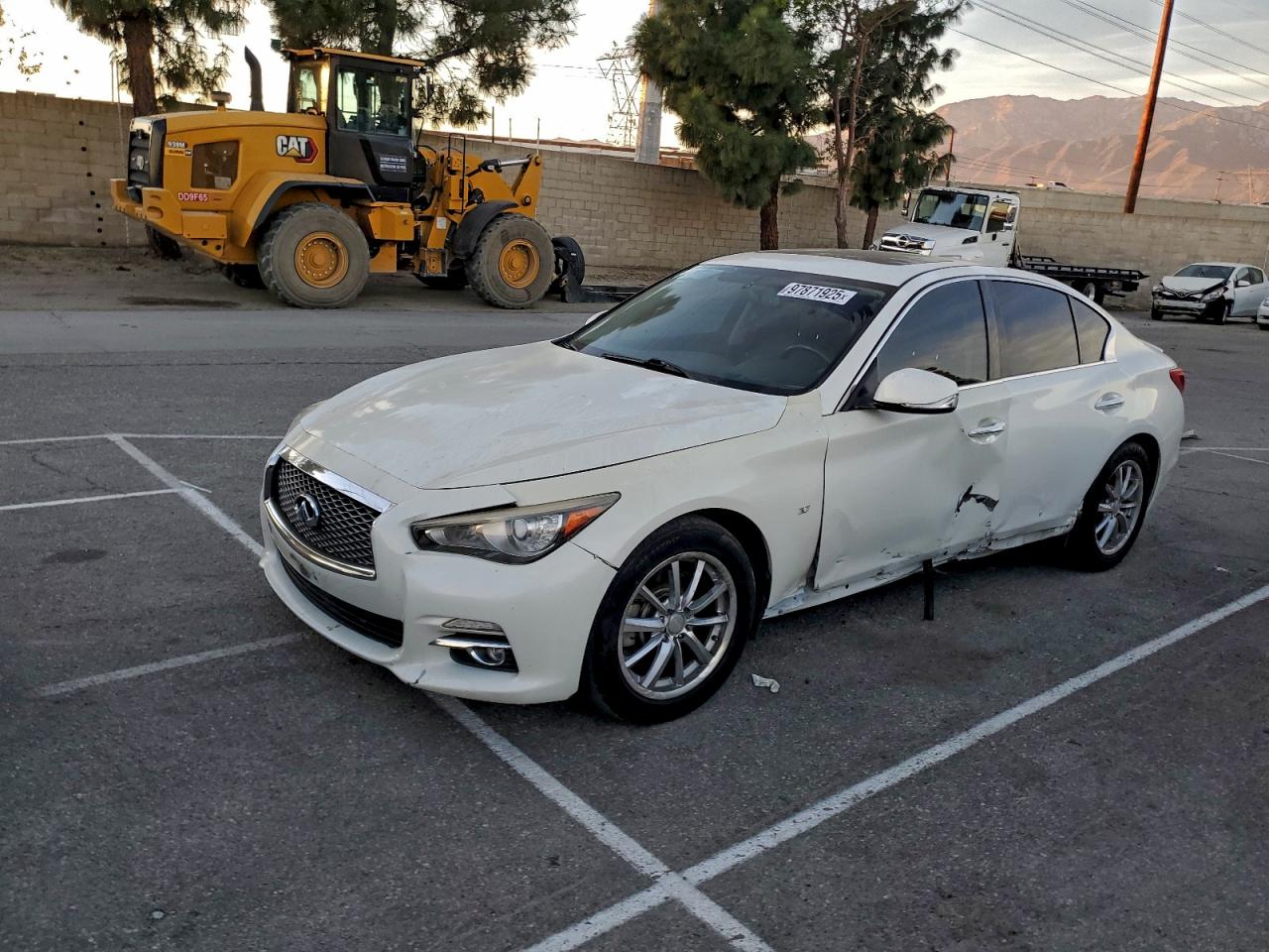 2015 INFINITI Q50