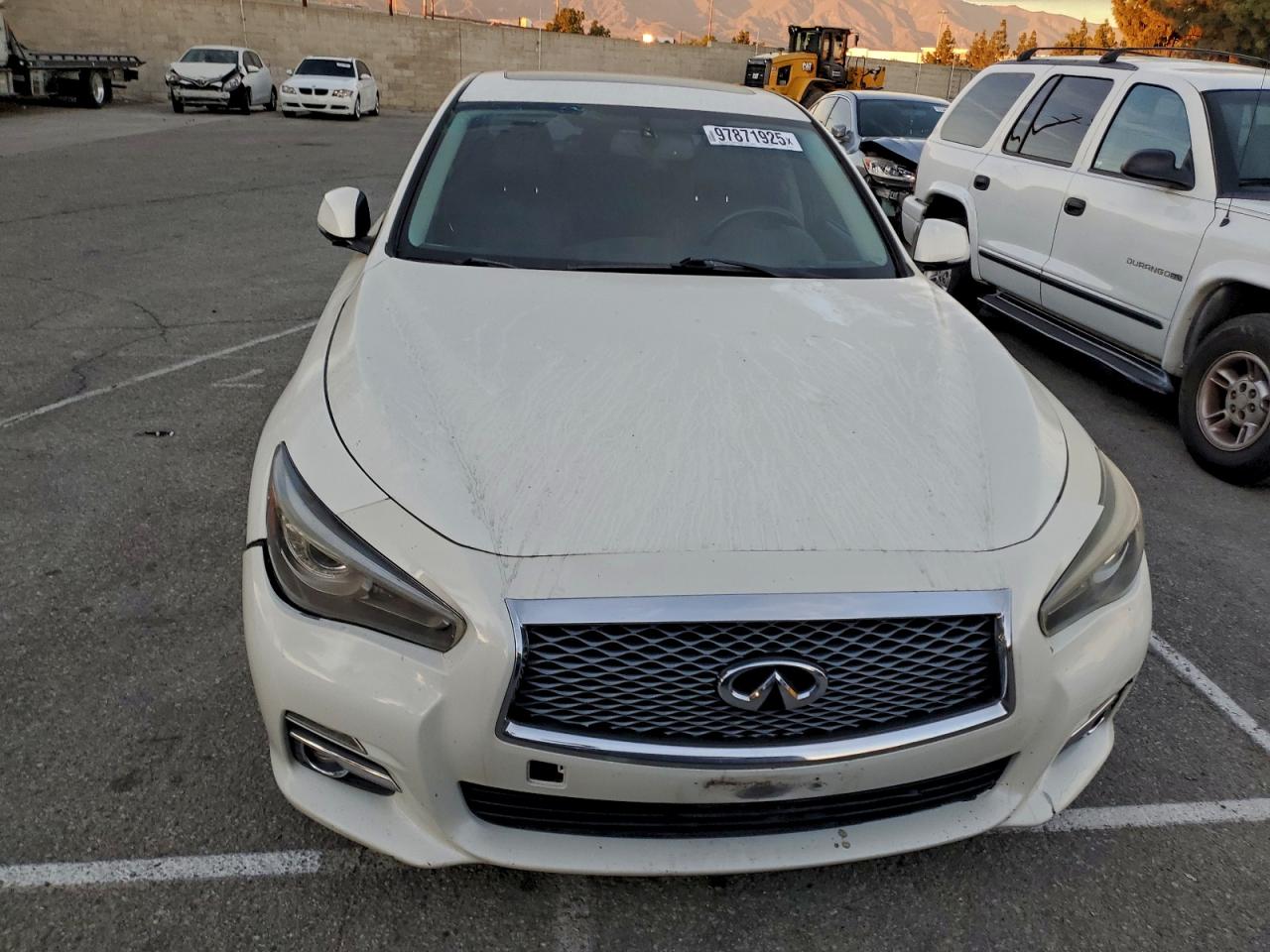 2015 INFINITI Q50 BASE photo 5