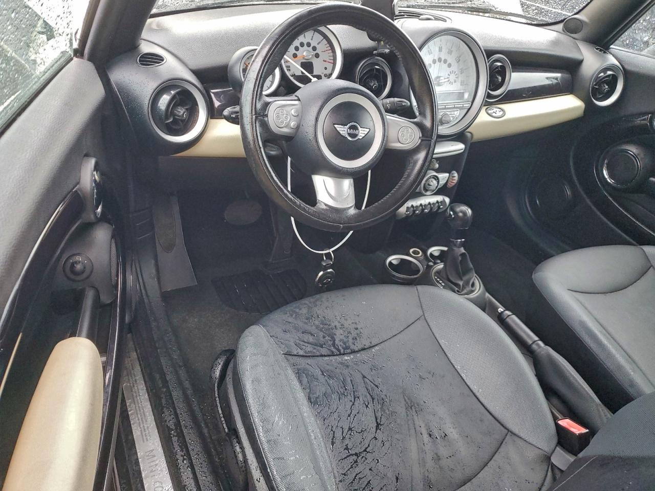 2009 MINI COOPER photo 8