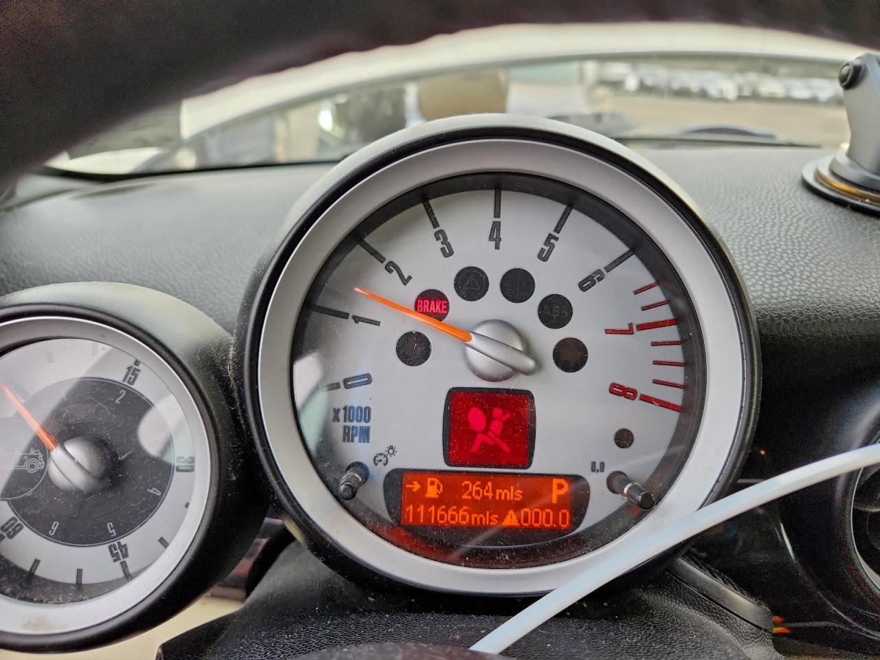 2009 MINI COOPER photo 9