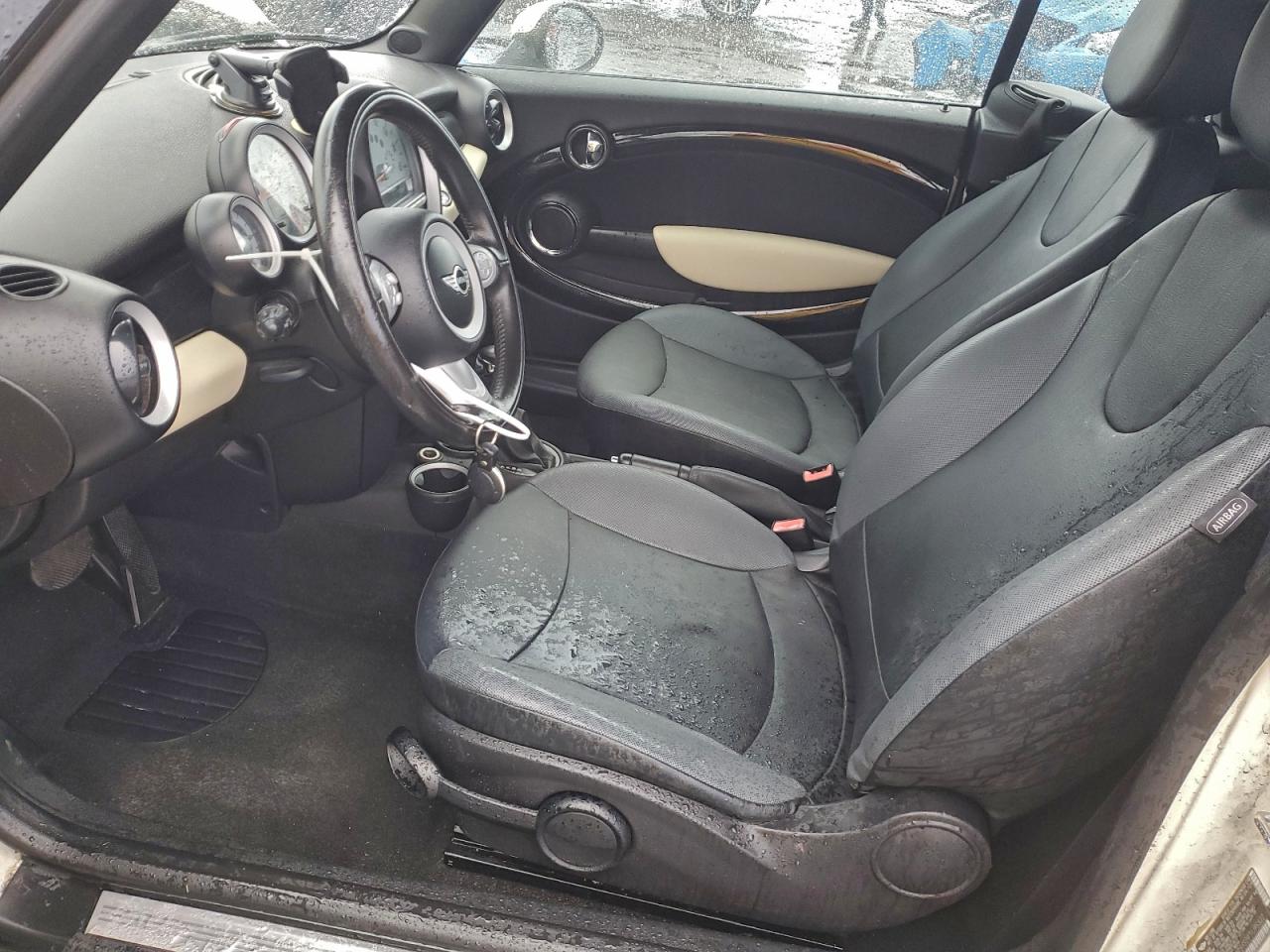 2009 MINI COOPER photo 7