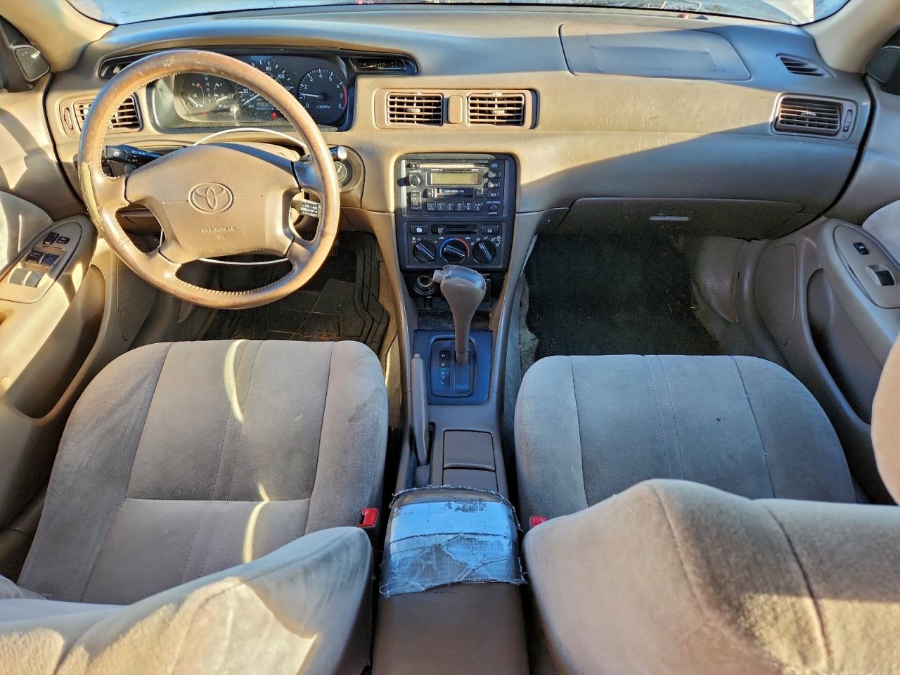 1999 TOYOTA CAMRY LE photo 15