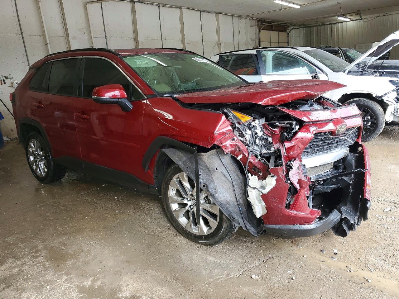 2019 TOYOTA RAV4 XLE PREMIUM photo 4