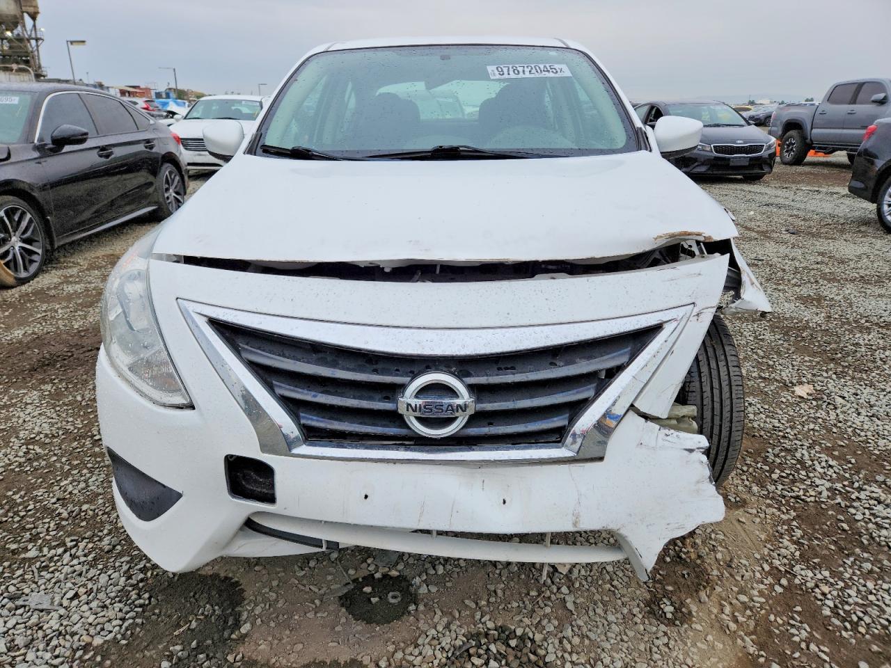 2019 NISSAN VERSA S photo 5
