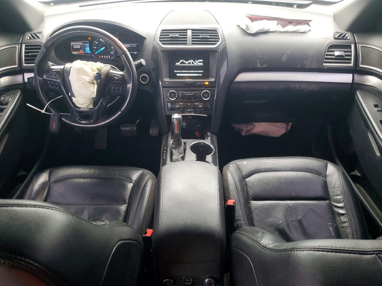 2016 FORD EXPLORER XLT photo 8