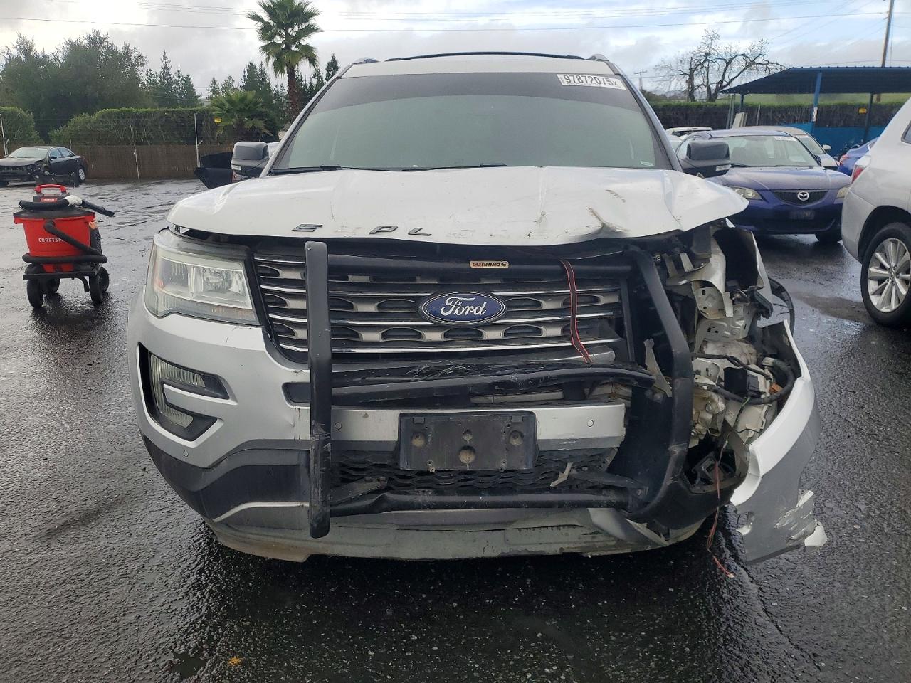2016 FORD EXPLORER XLT photo 5