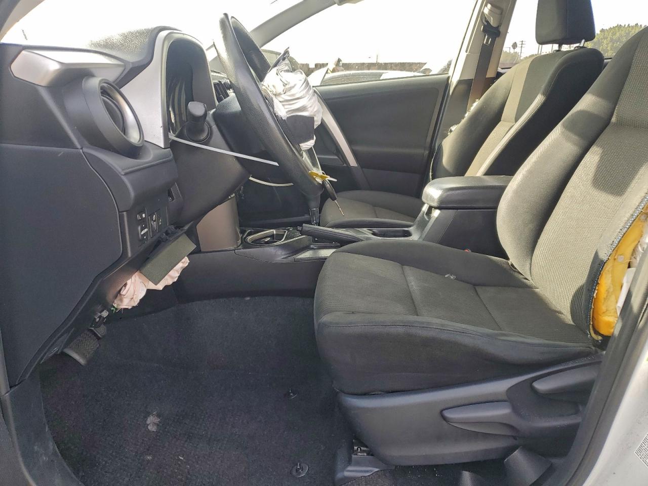 2018 TOYOTA RAV4 LE photo 7