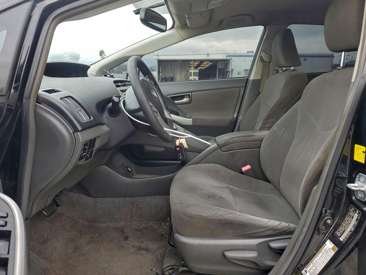 2010 TOYOTA PRIUS photo 7