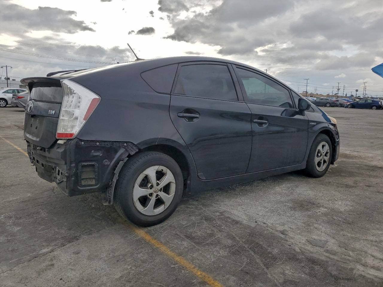 2010 TOYOTA PRIUS photo 3