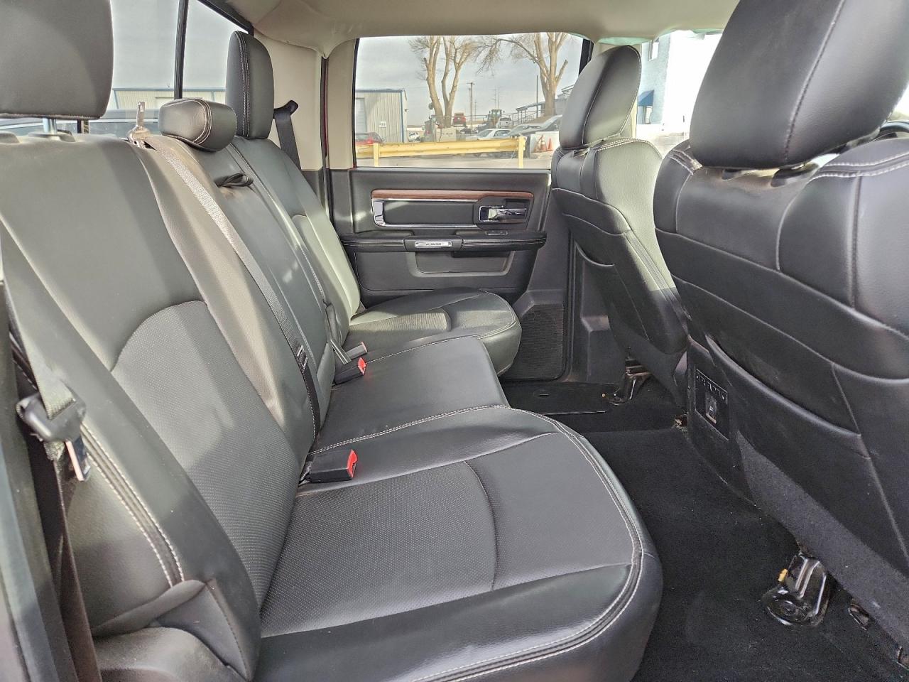 2013 RAM 1500 LARAMIE photo 10