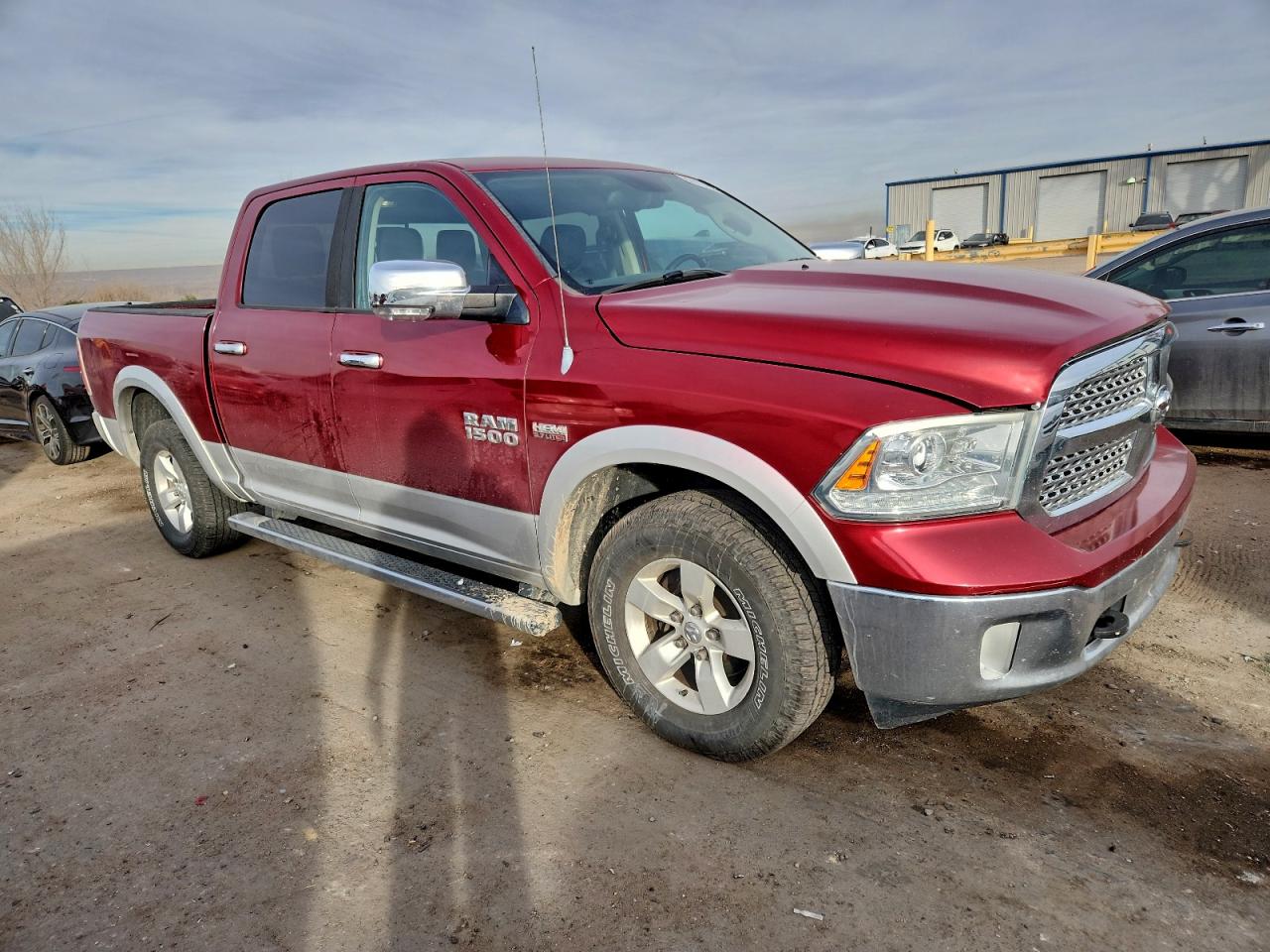 2013 RAM 1500 LARAMIE photo 4