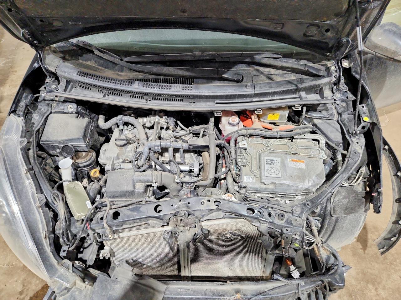 2018 TOYOTA PRIUS C photo 21