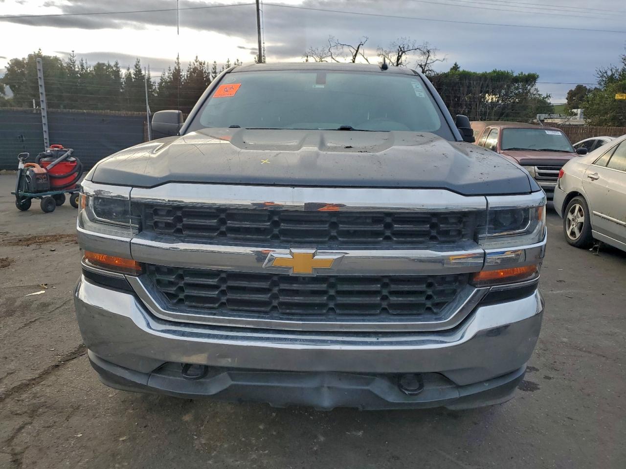 2017 CHEVROLET SILVERADO K1500 photo 5