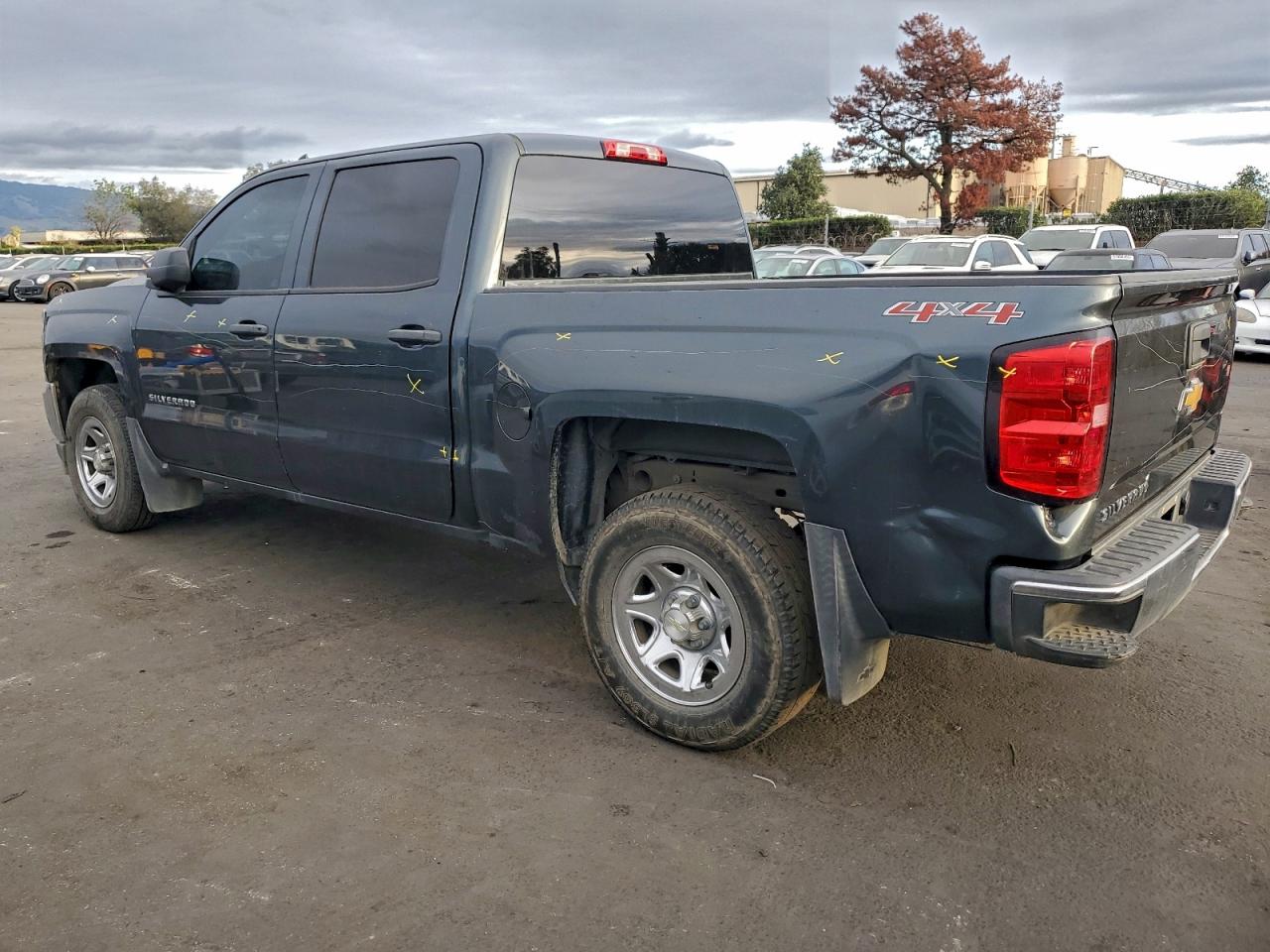 2017 CHEVROLET SILVERADO K1500 photo 2