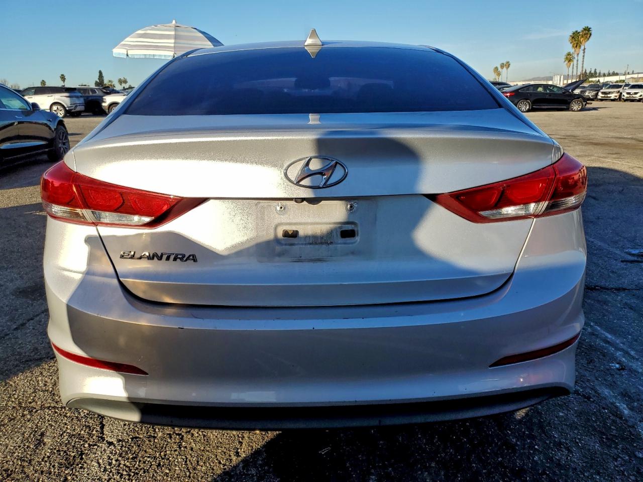 2018 HYUNDAI ELANTRA SEL photo 6