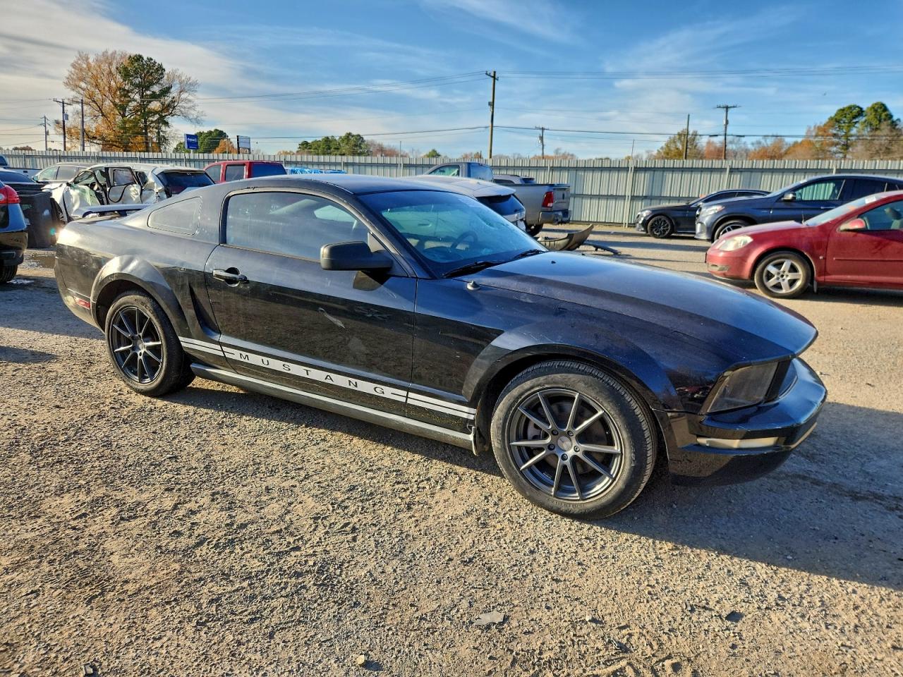 2005 FORD MUSTANG photo 4