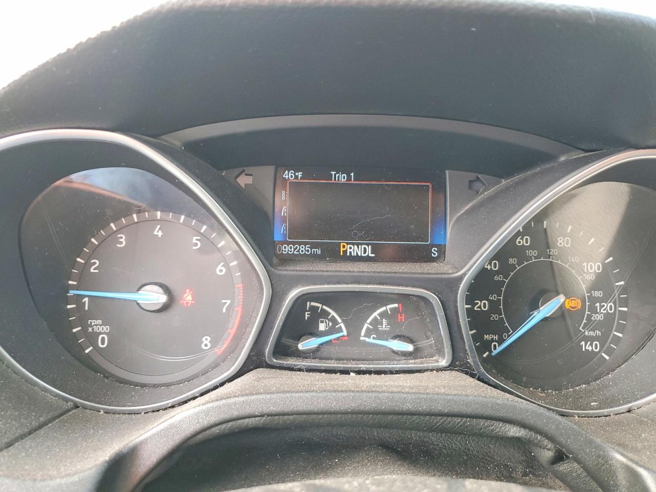 2017 FORD FOCUS SE photo 9