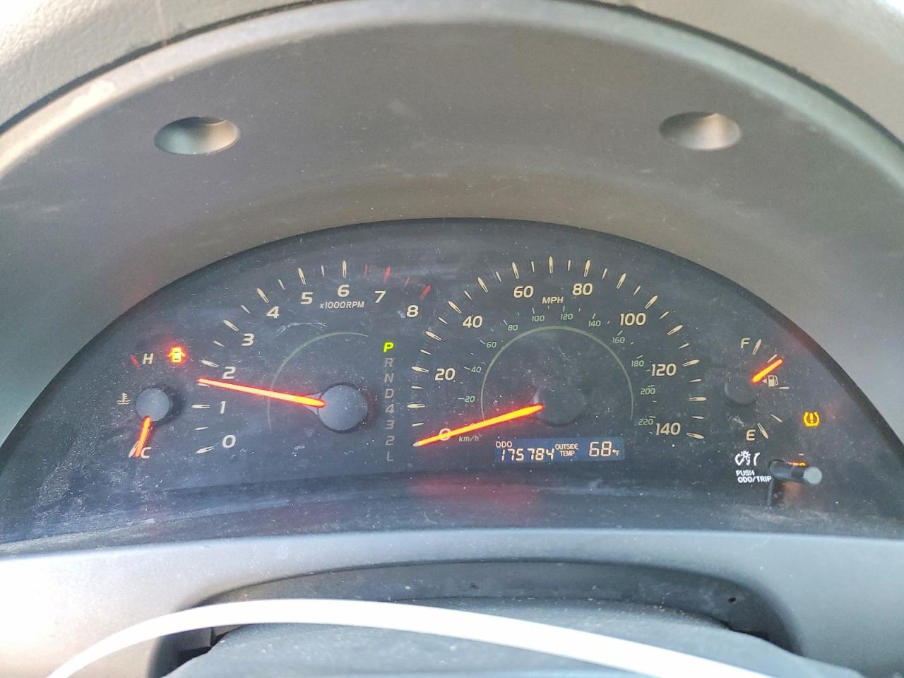 2009 TOYOTA CAMRY BASE photo 9