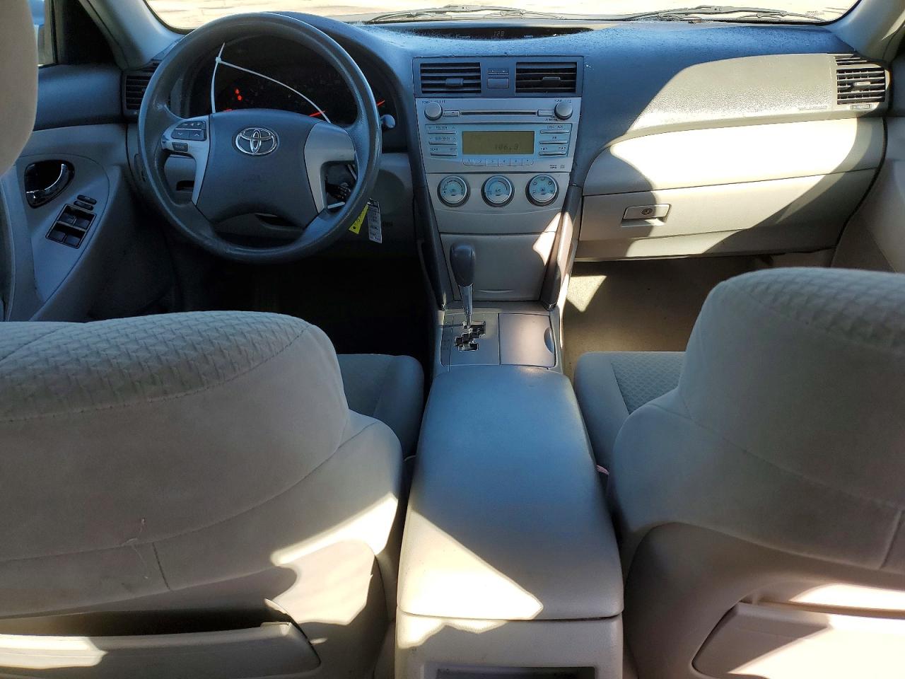 2009 TOYOTA CAMRY BASE photo 8