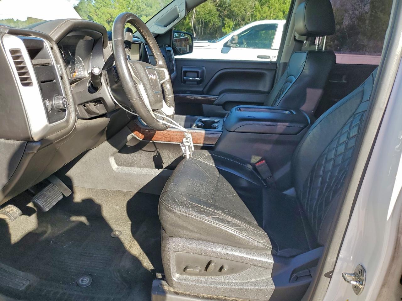 2014 GMC SIERRA C1500 SLT photo 7