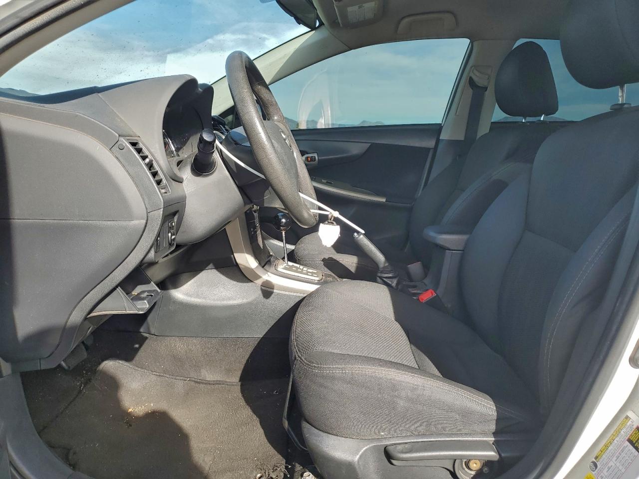 2013 TOYOTA COROLLA BASE photo 7