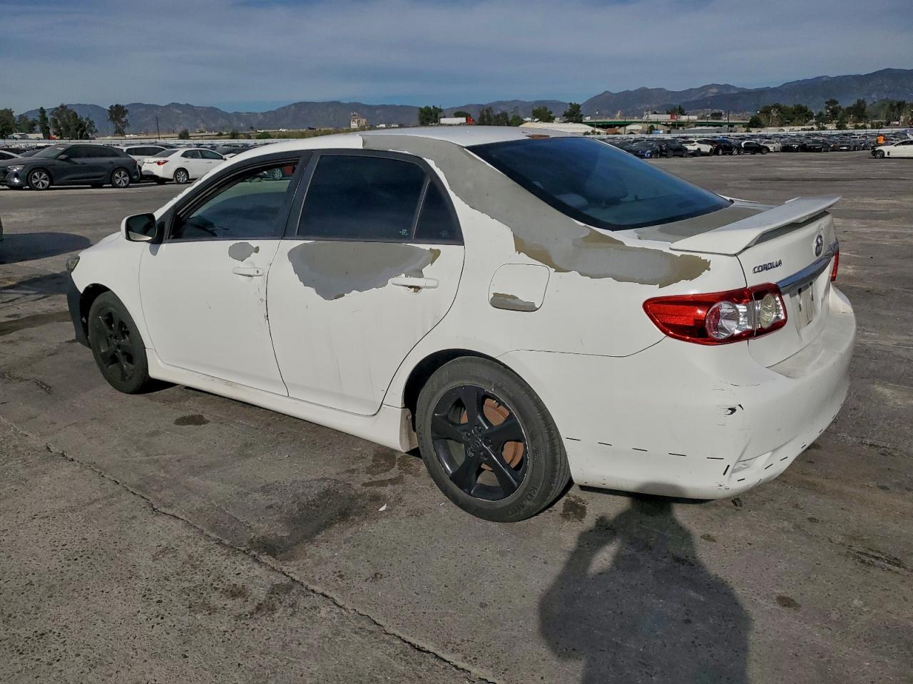 2013 TOYOTA COROLLA BASE photo 2