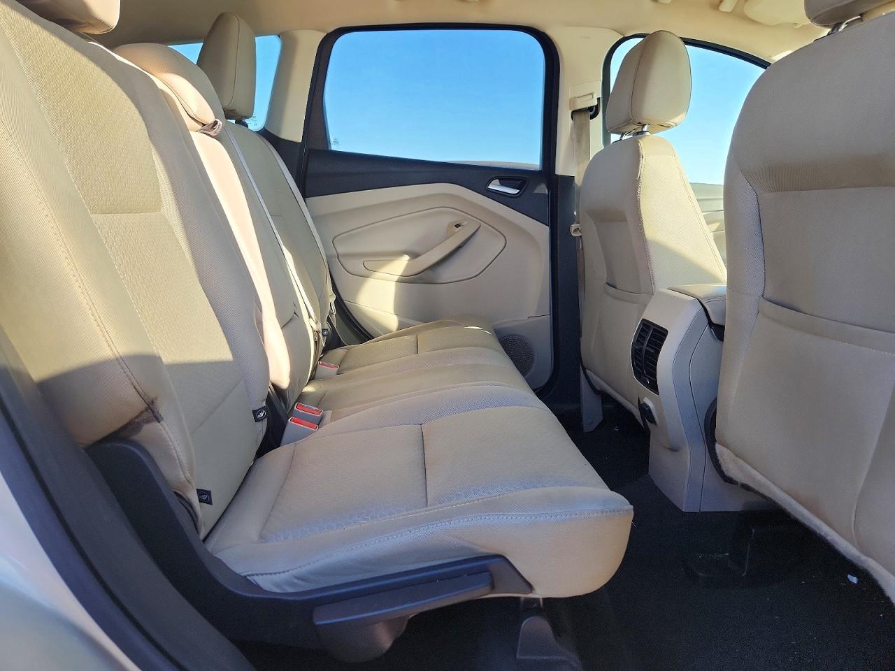2017 FORD ESCAPE SE photo 11