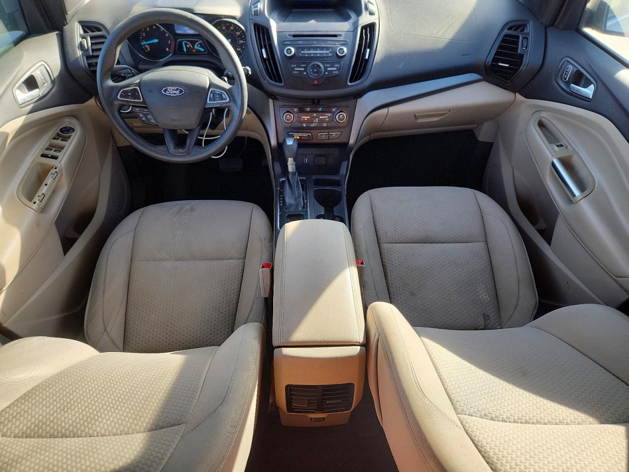 2017 FORD ESCAPE SE photo 8