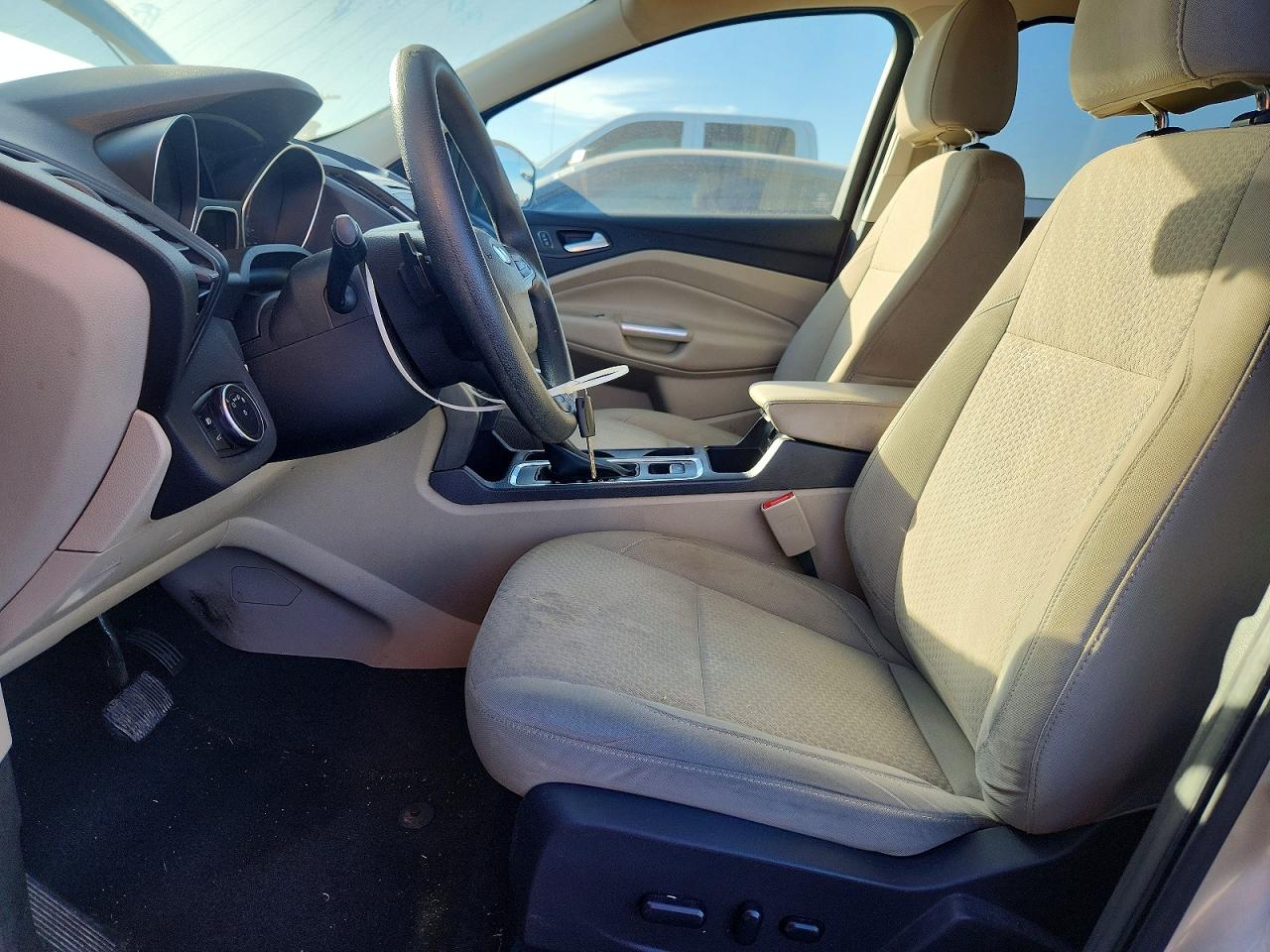 2017 FORD ESCAPE SE photo 7