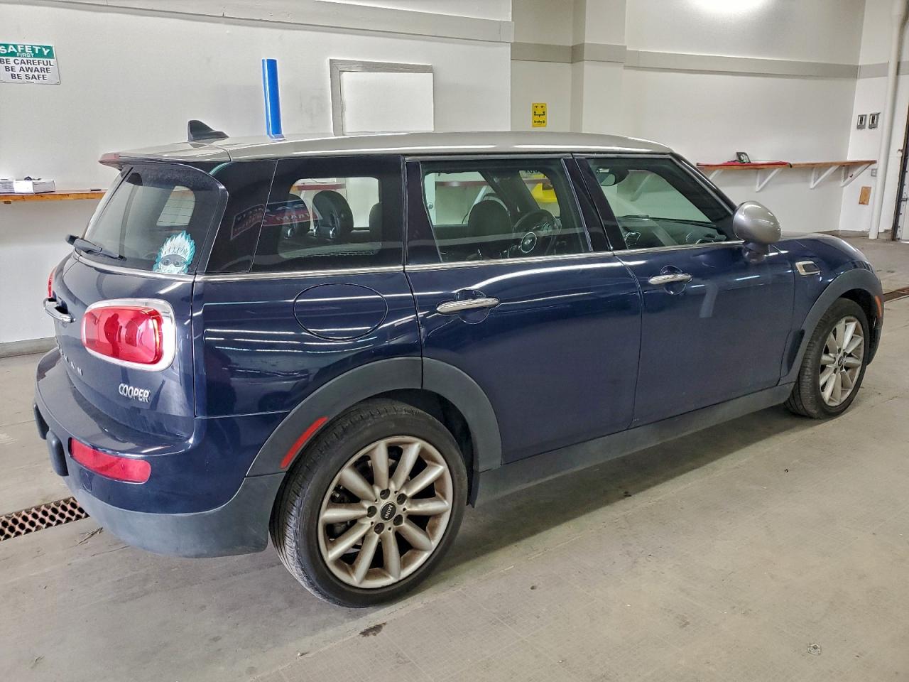 2016 MINI COOPER CLUBMAN photo 3