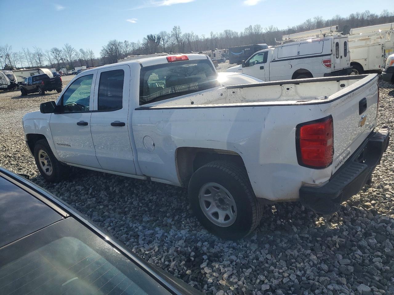 2018 CHEVROLET SILVERADO C1500 photo 2