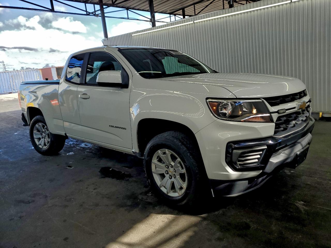 2022 CHEVROLET COLORADO LT photo 4