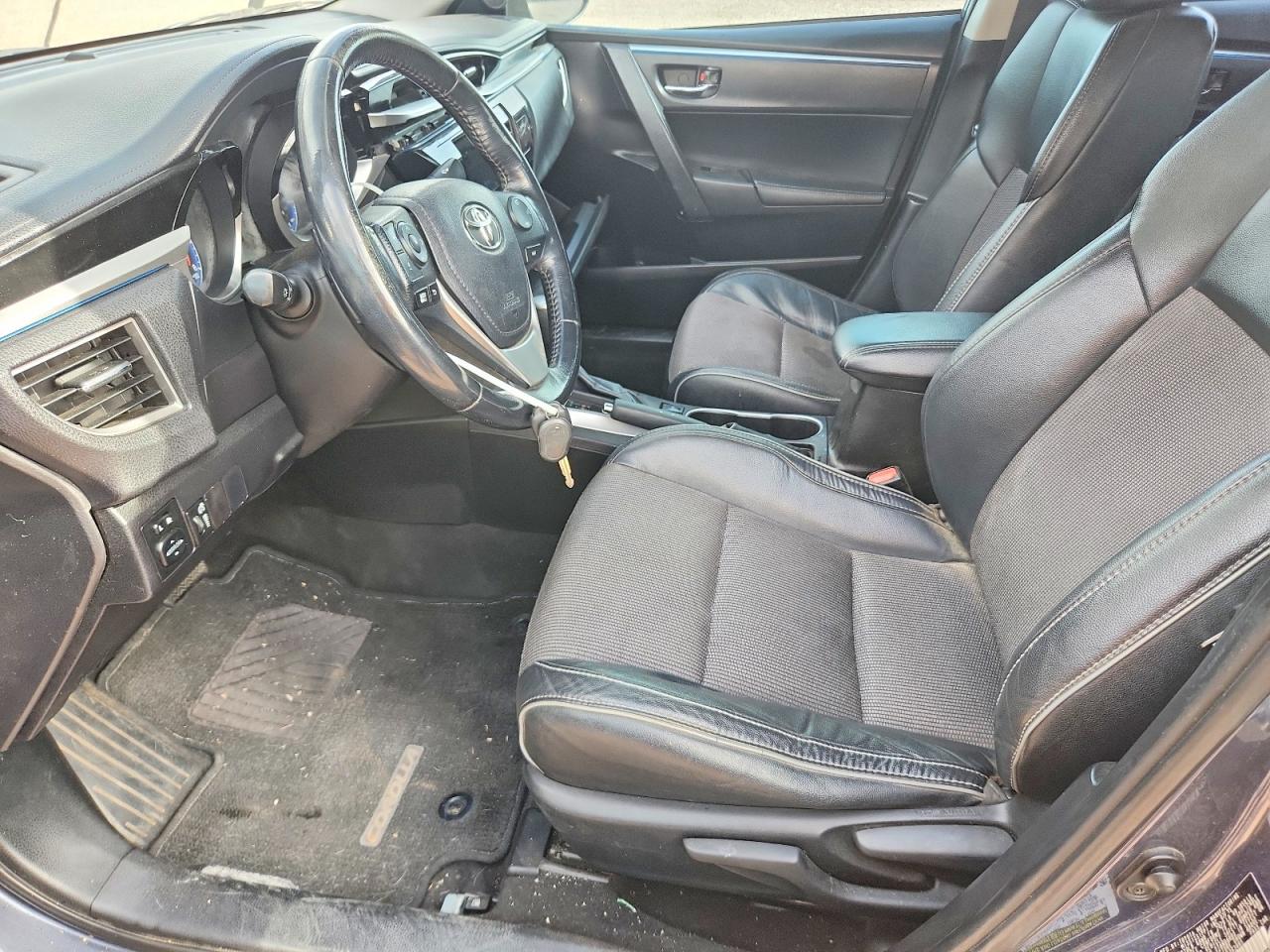 2015 TOYOTA COROLLA L photo 7