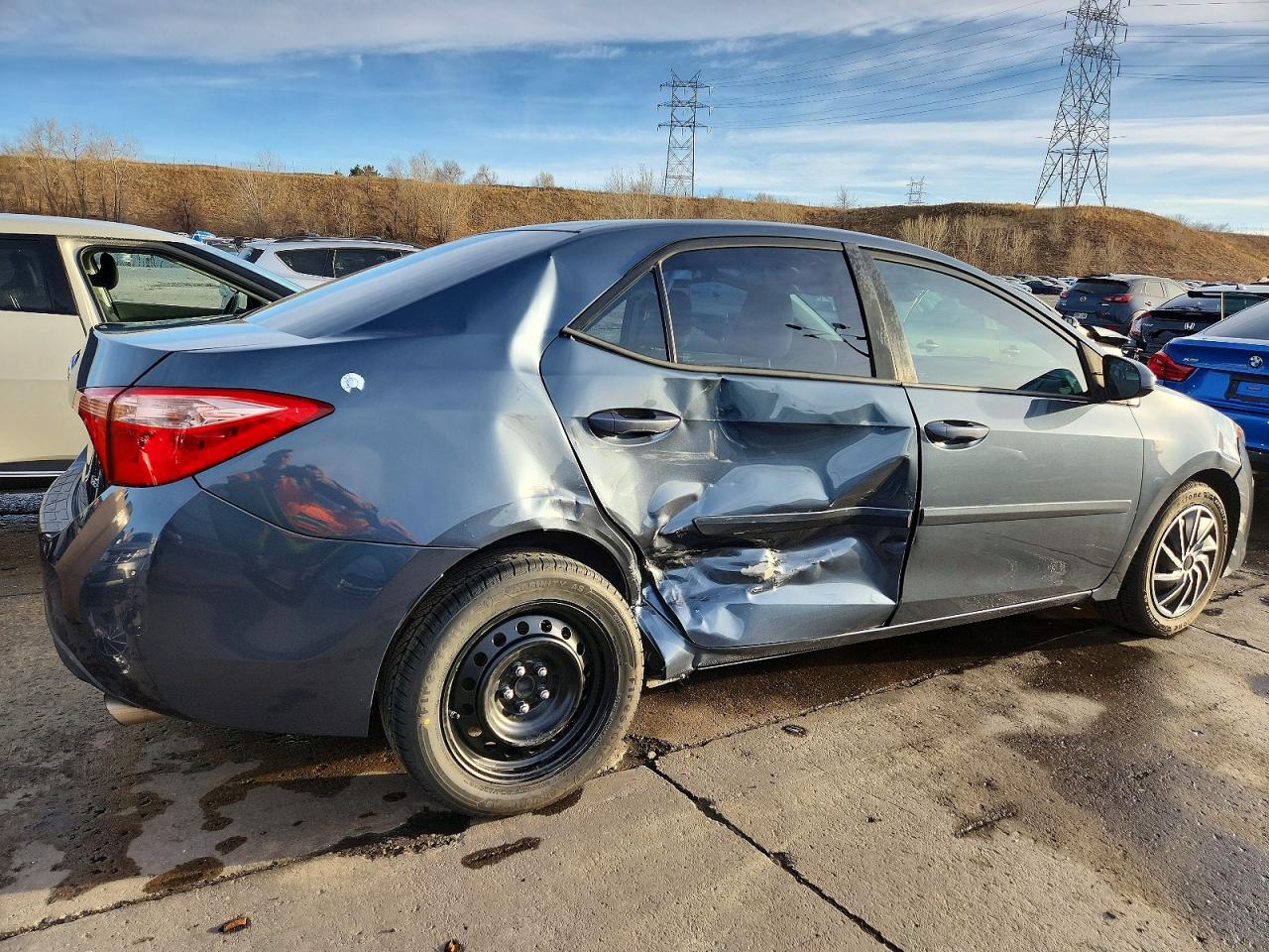 2019 TOYOTA COROLLA L photo 3