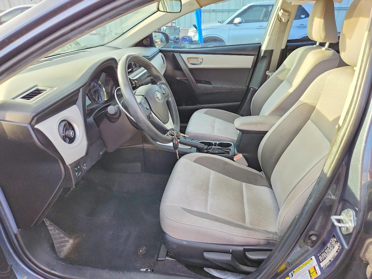 2019 TOYOTA COROLLA L photo 7