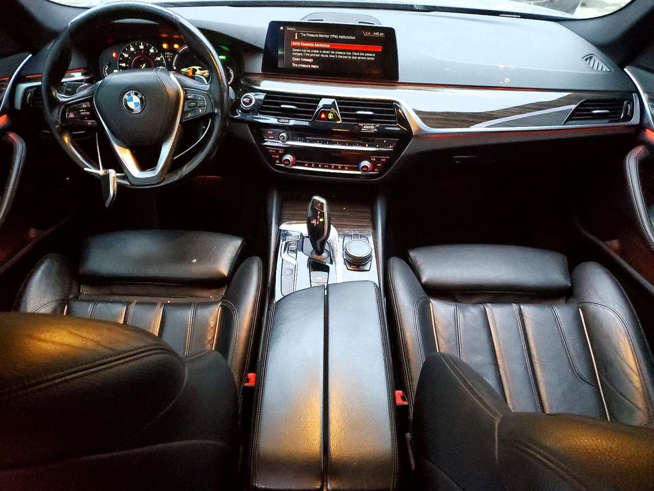 2019 BMW 530E photo 22
