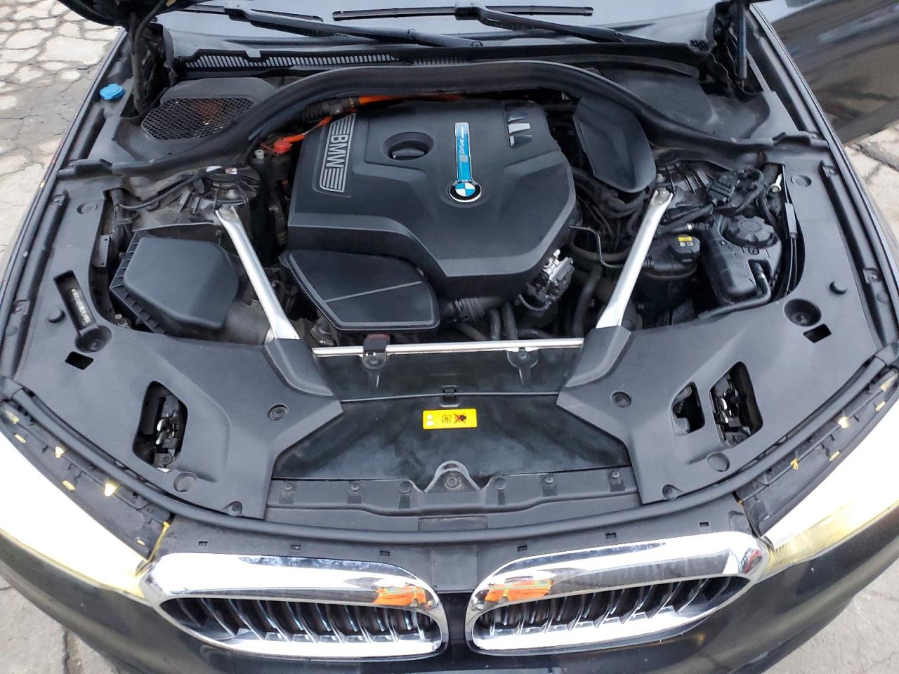 2019 BMW 530E photo 31