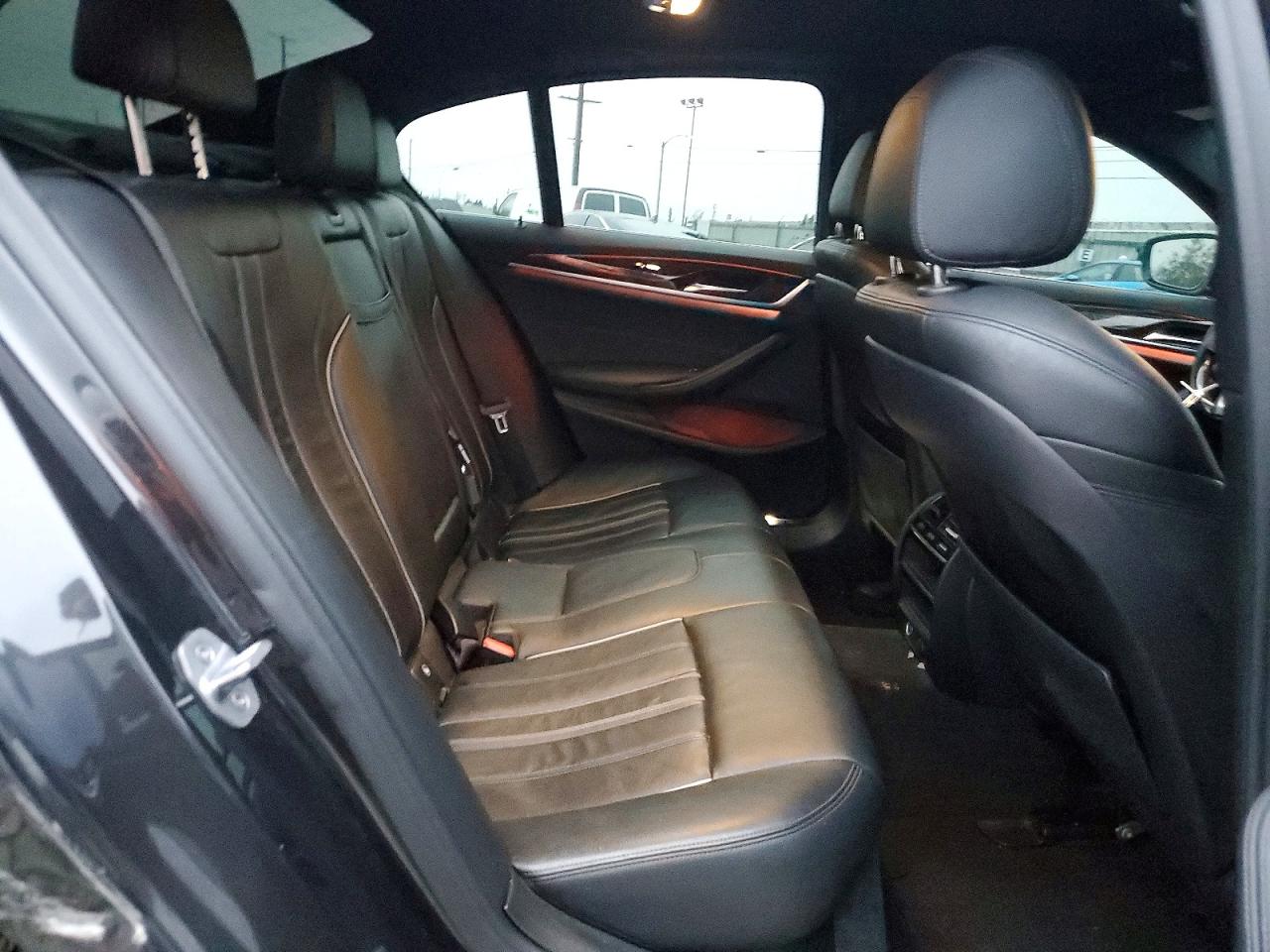2019 BMW 530E photo 28